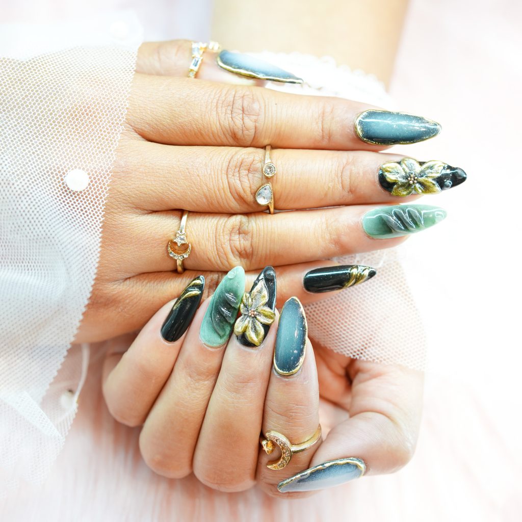 nails3